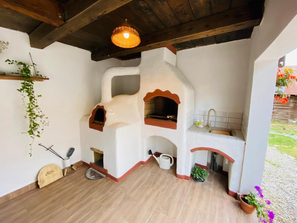 Slow Living Cottage, Dobolii De Sus ภายนอก รูปภาพ